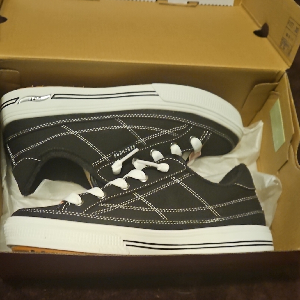 Skechers Black and White Sneakers